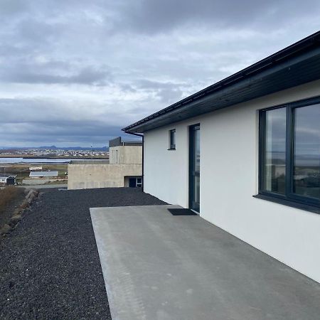 4 Person Room With Private Entrance And Bathroom Keflavík Extérieur photo
